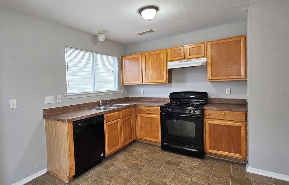 1707 Nichole Woods Drive - Photo 15