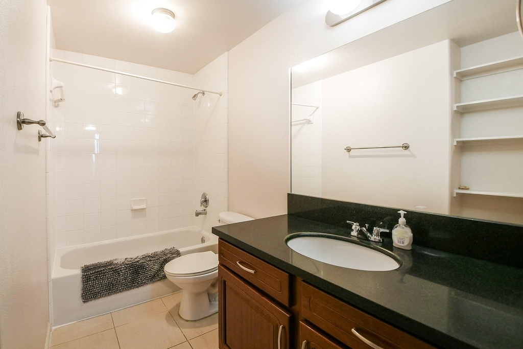 6655 W Sam Houston Parkway S - Photo 18