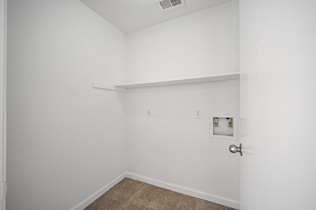10011 Spring Place Drive - Photo 10