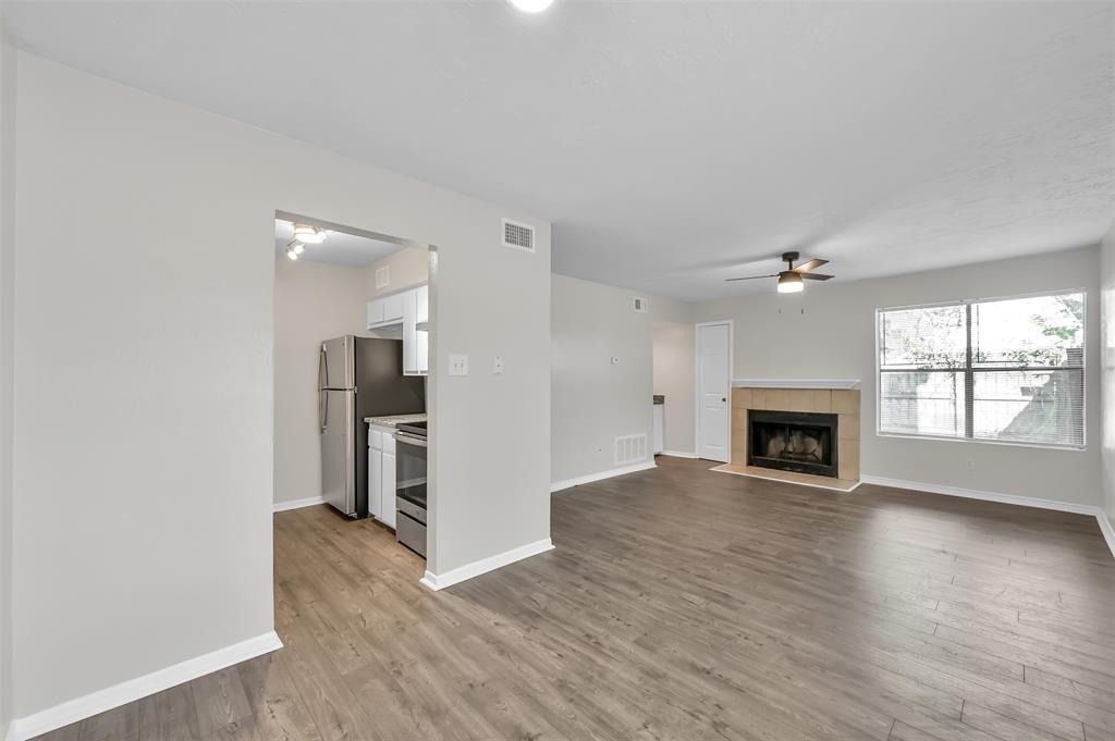 900 Holly Drive - Photo 3