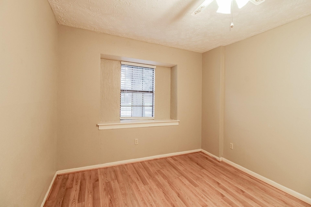 353 Dawn Hill - Photo 8