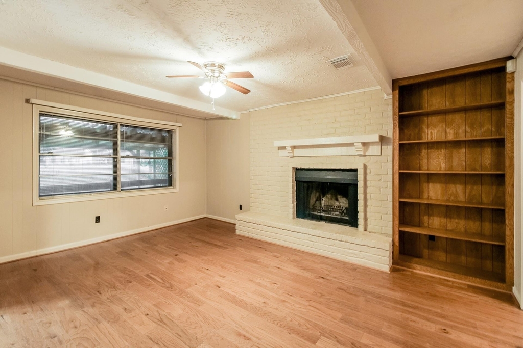 353 Dawn Hill - Photo 4