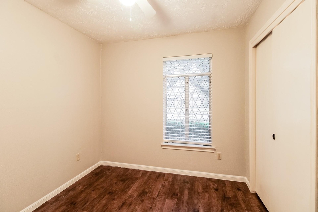 353 Dawn Hill - Photo 9