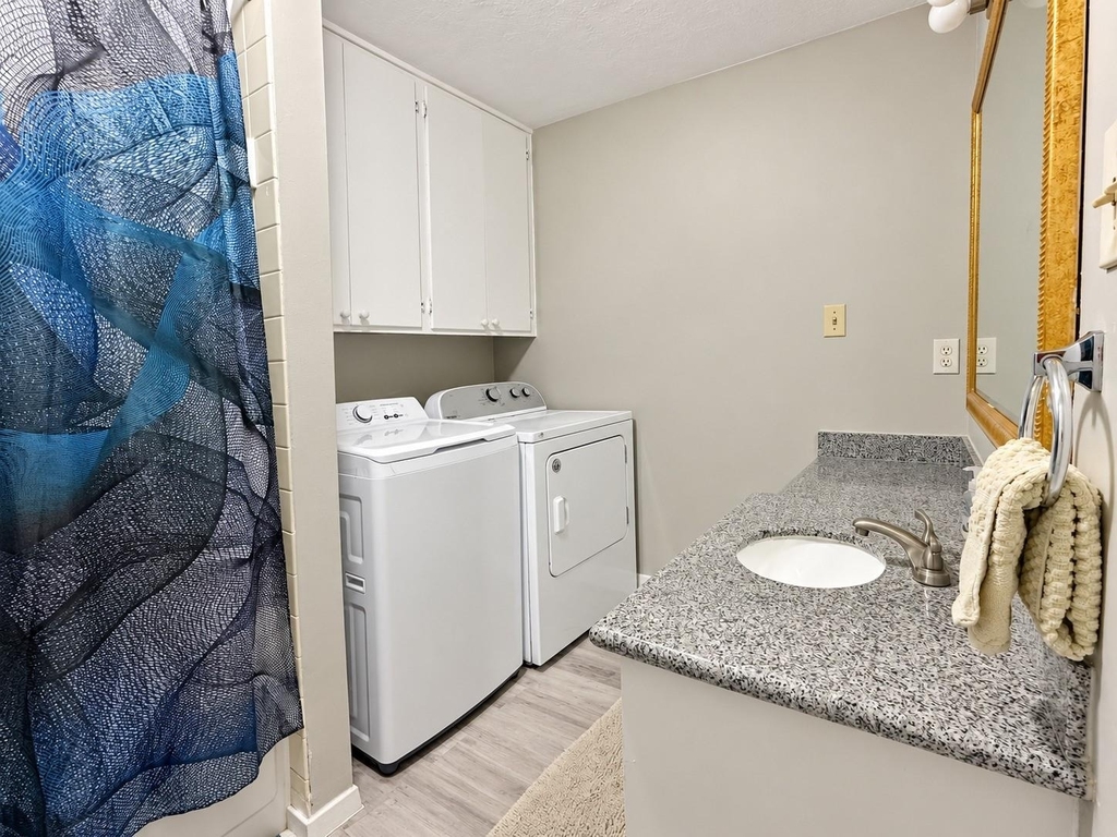 2347 Sheridan Street - Photo 14