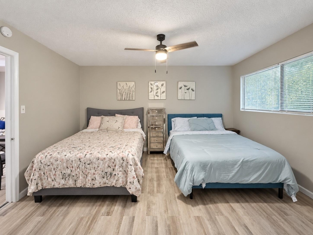 2347 Sheridan Street - Photo 11