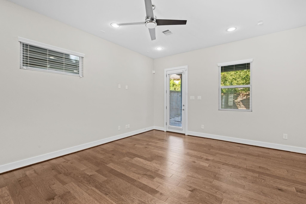 1611 Hardy Street - Photo 10