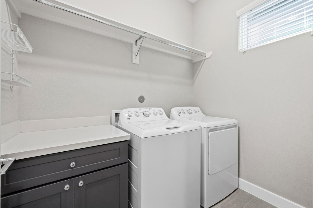 1611 Hardy Street - Photo 23