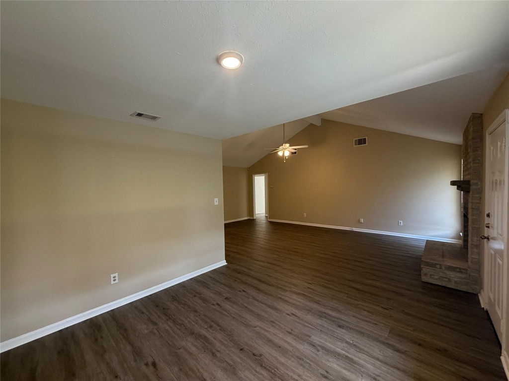 2015 Trailing Vine Road - Photo 8