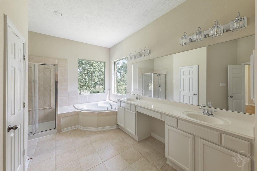 5010 Oxbow Circle E - Photo 32