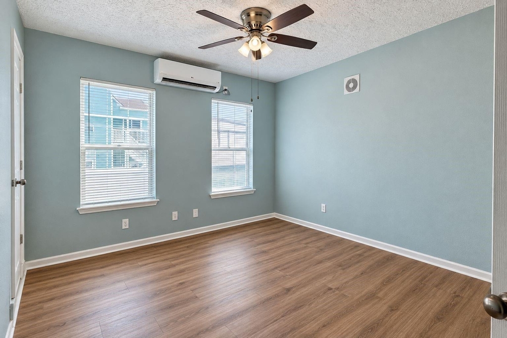 1810 24th St - Photo 9
