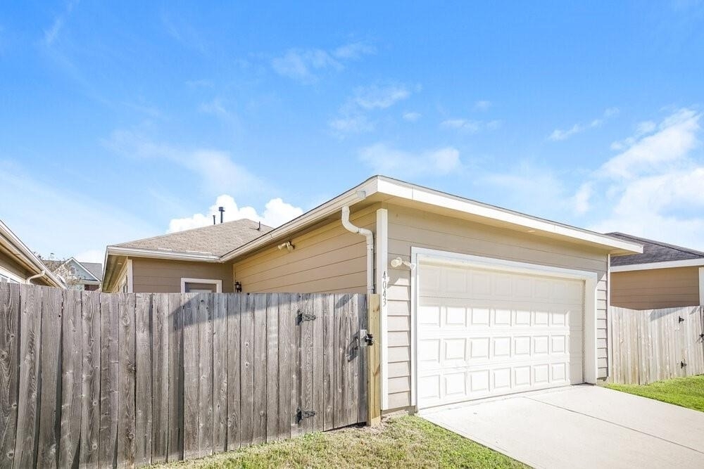 4043 Mossy Place Lane - Photo 15