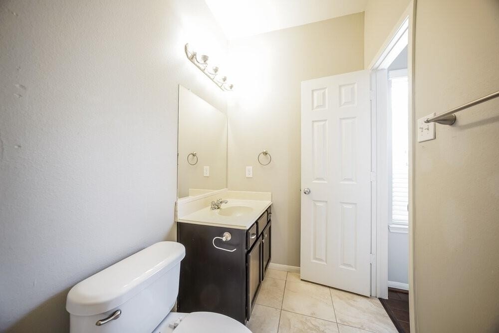 4043 Mossy Place Lane - Photo 12