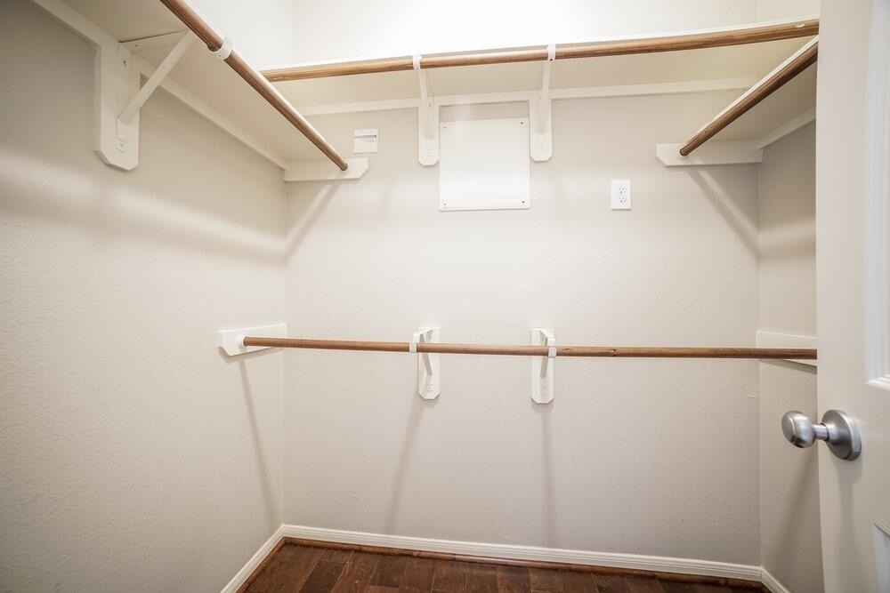 4043 Mossy Place Lane - Photo 10