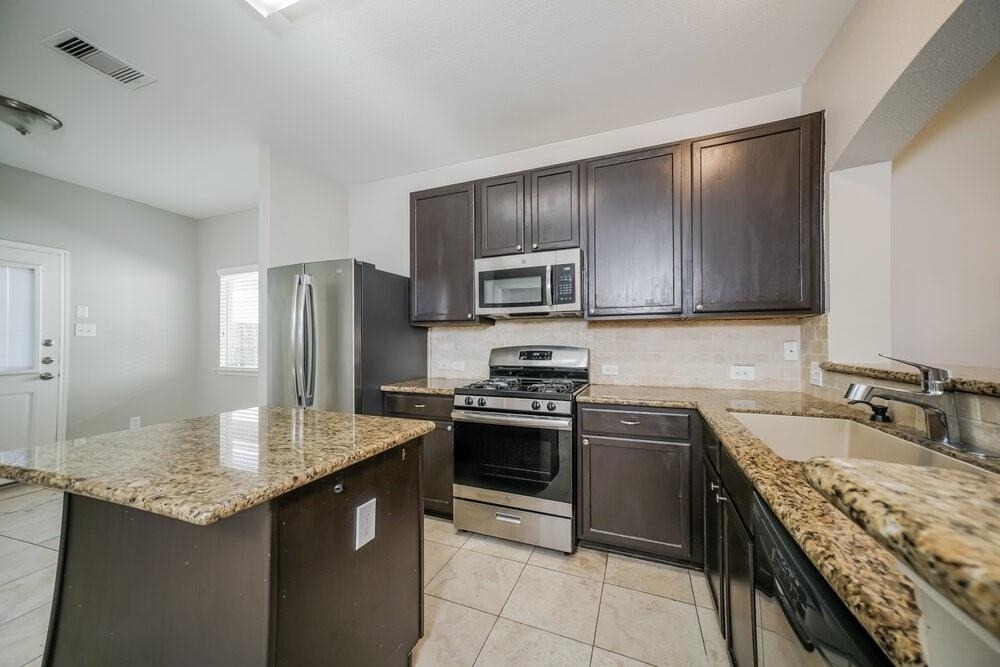 4043 Mossy Place Lane - Photo 5
