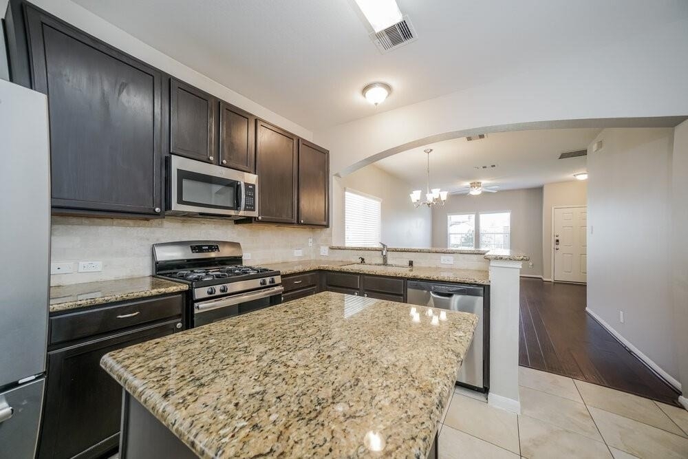 4043 Mossy Place Lane - Photo 6