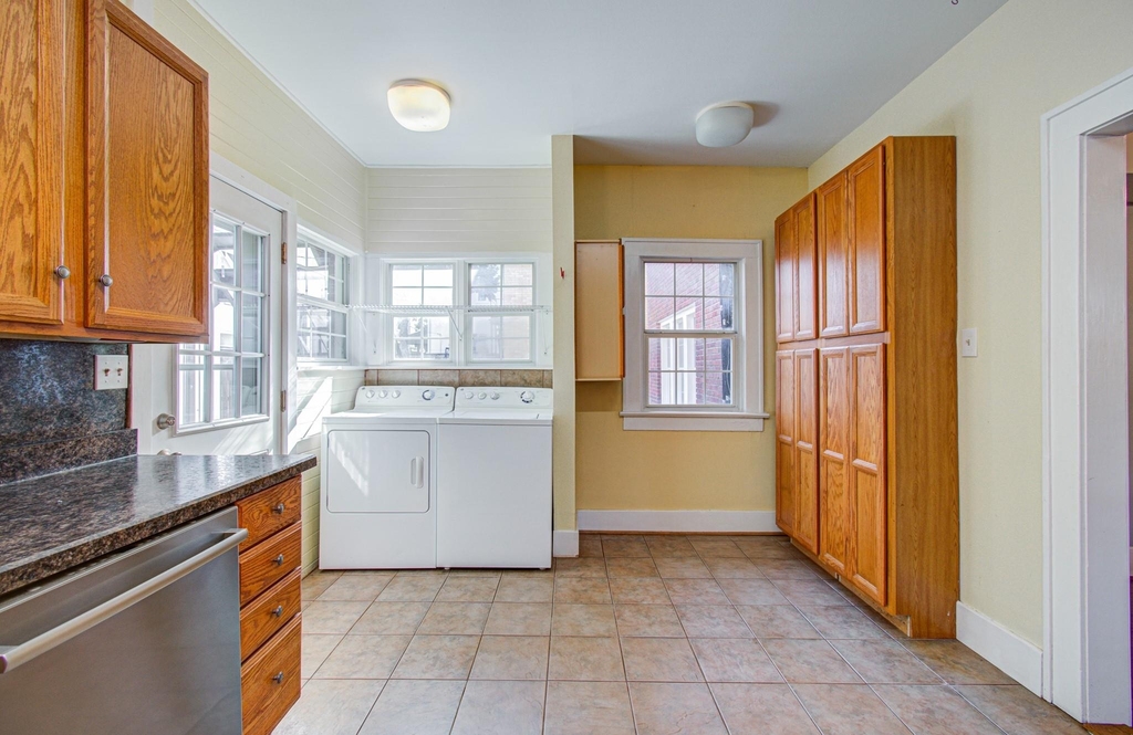 512 W Pierce Street - Photo 12