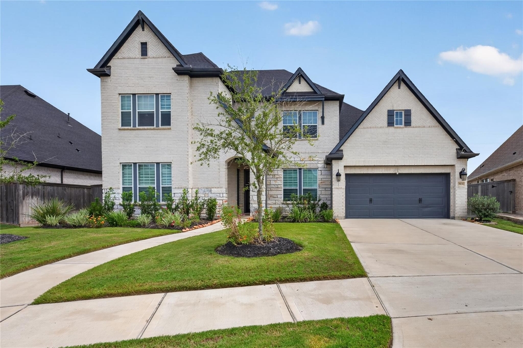 3031 Emerald Field Lane - Photo 2
