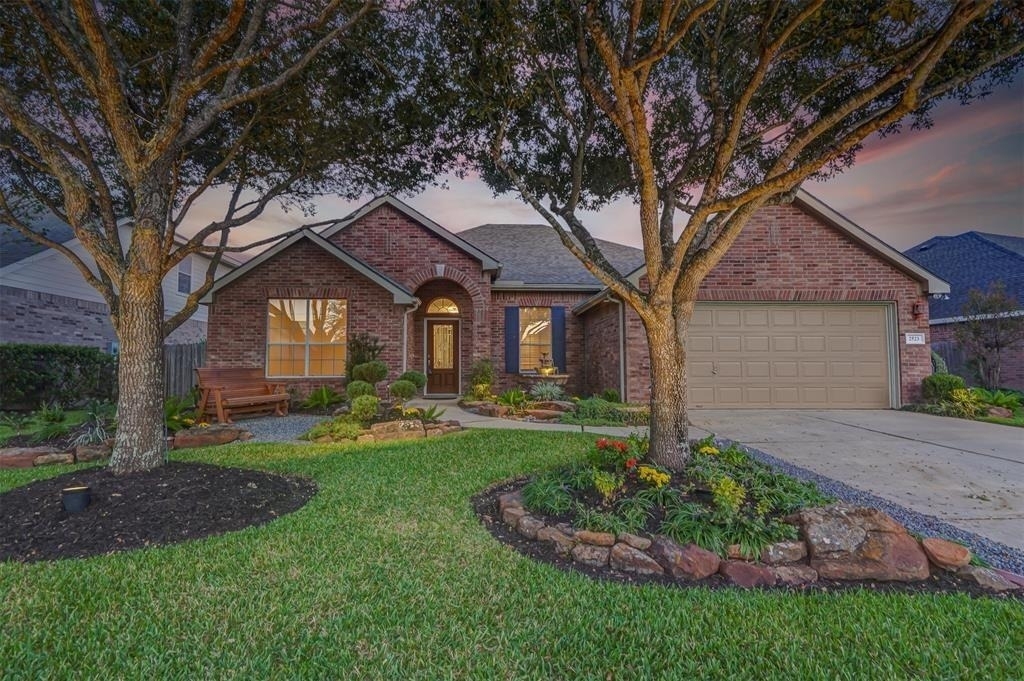 2523 Firecrest Drive - Photo 0