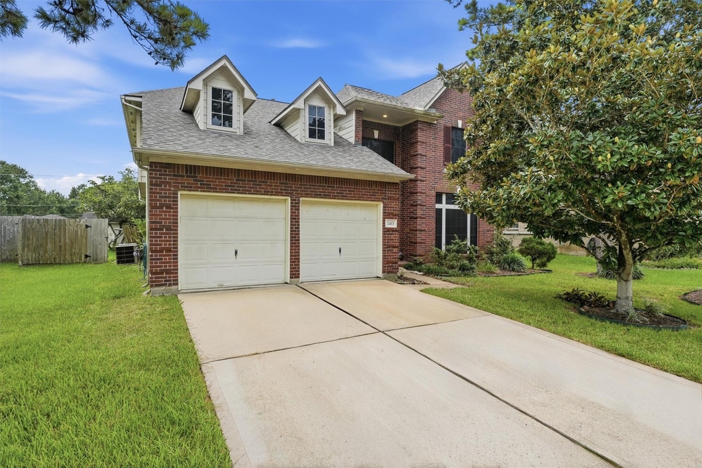 2413 Piney Woods Drive - Photo 3