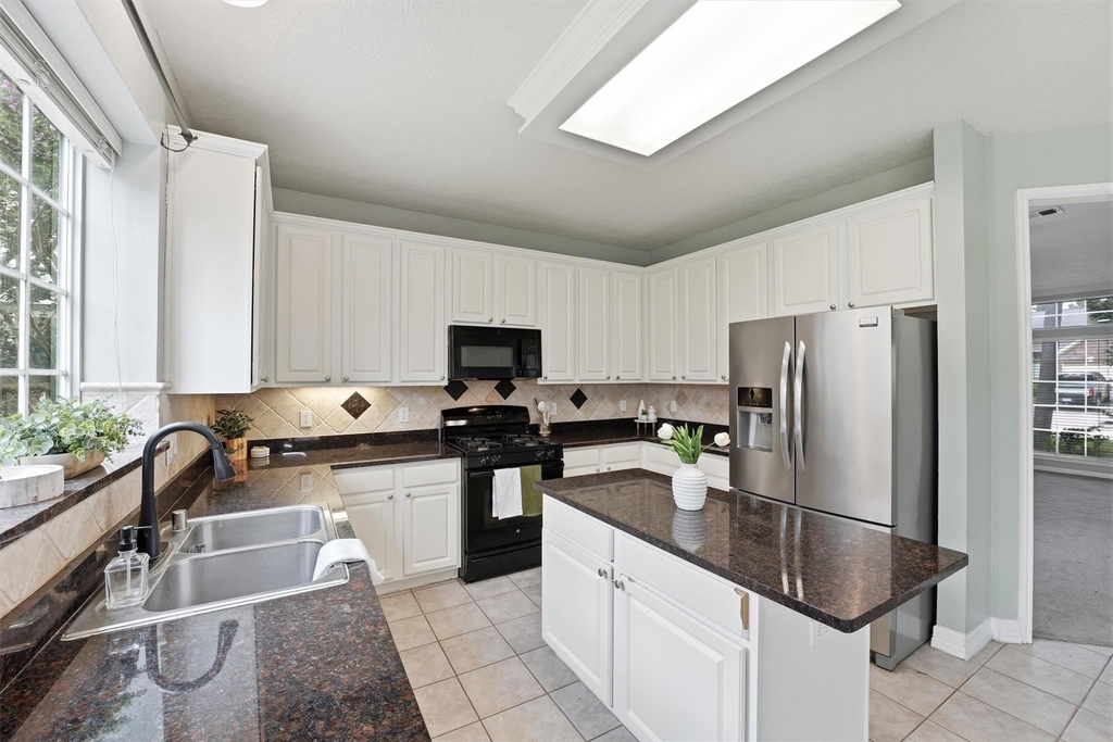 2413 Piney Woods Drive - Photo 9