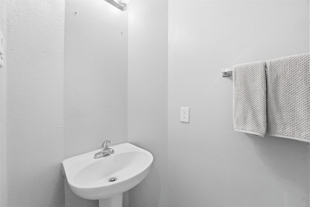 2413 Piney Woods Drive - Photo 14