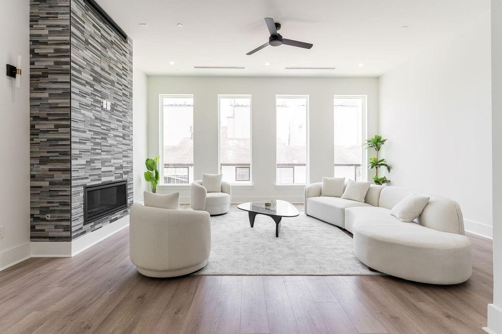 5705 Dolores Street - Photo 10