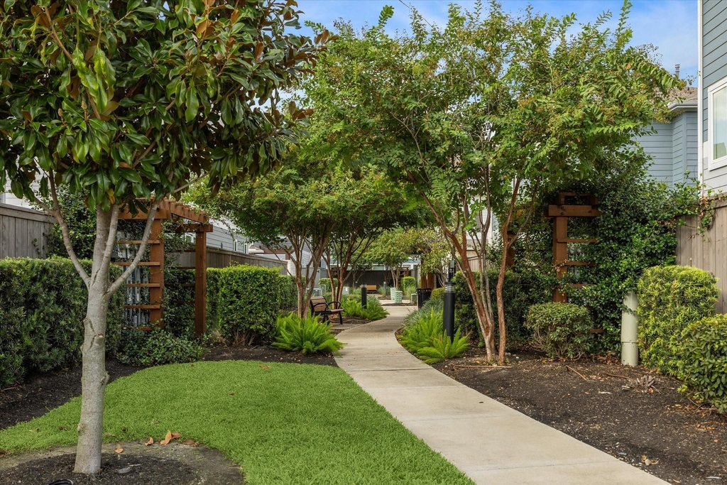 1415 Biondo Way - Photo 20