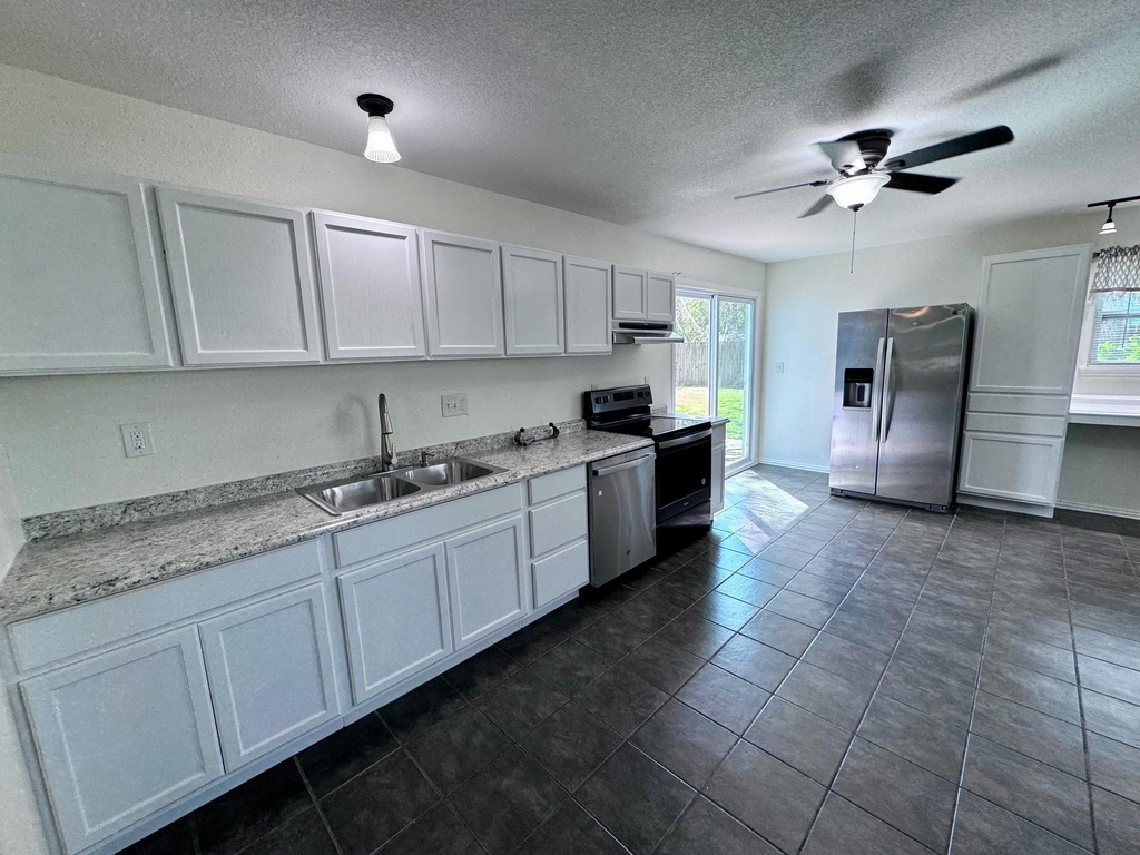 1937 Red Bluff Road - Photo 11