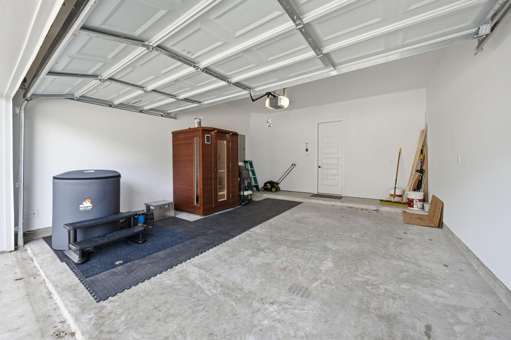 1109 Robbie Street - Photo 17