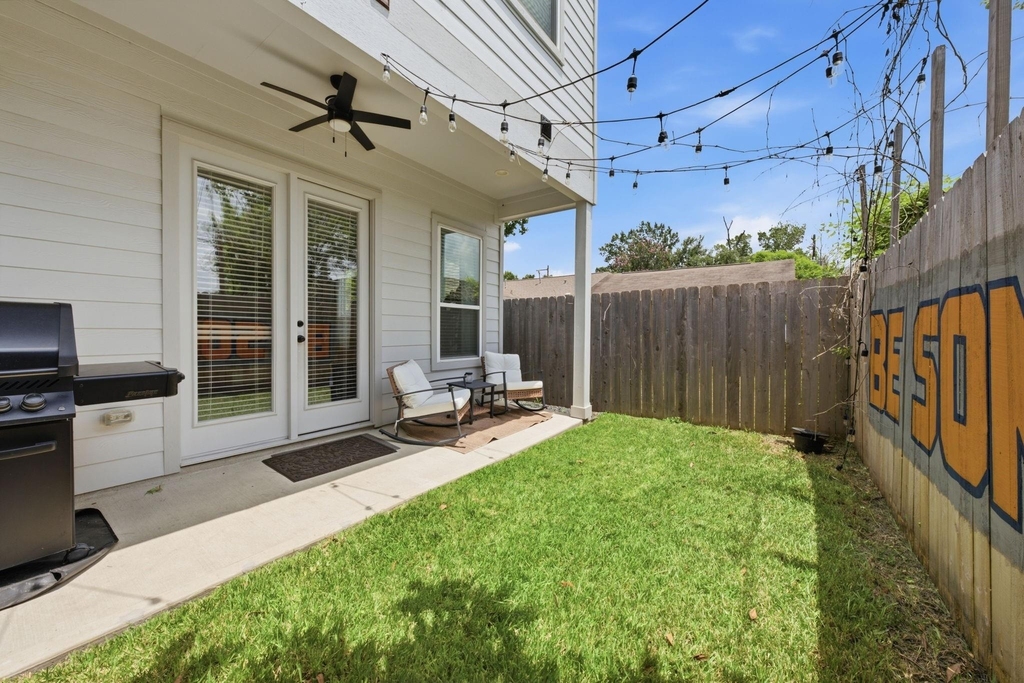 1109 Robbie Street - Photo 18