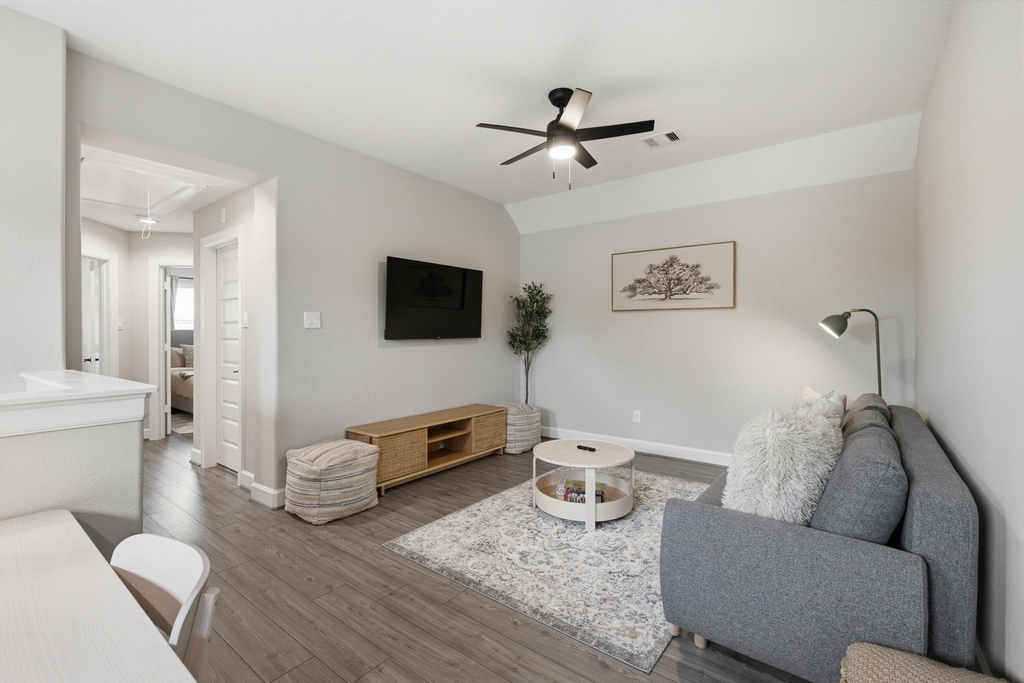 1109 Robbie Street - Photo 13