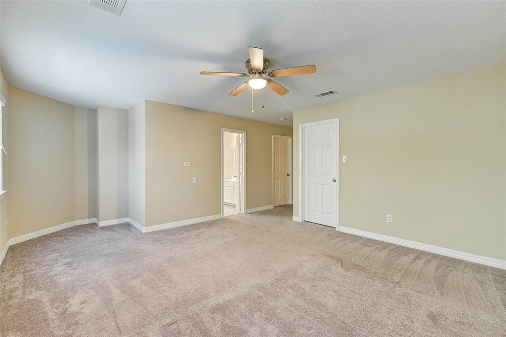 2919 Crest Park Drive - Photo 12