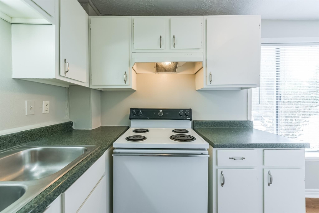 216 Redan Street - Photo 14