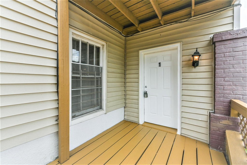 216 Redan Street - Photo 1