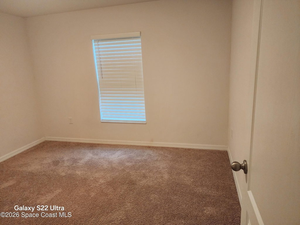 1360 Van Dyke Avenue Se - Photo 7