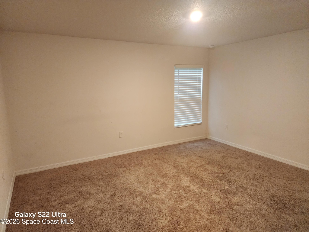 1360 Van Dyke Avenue Se - Photo 8