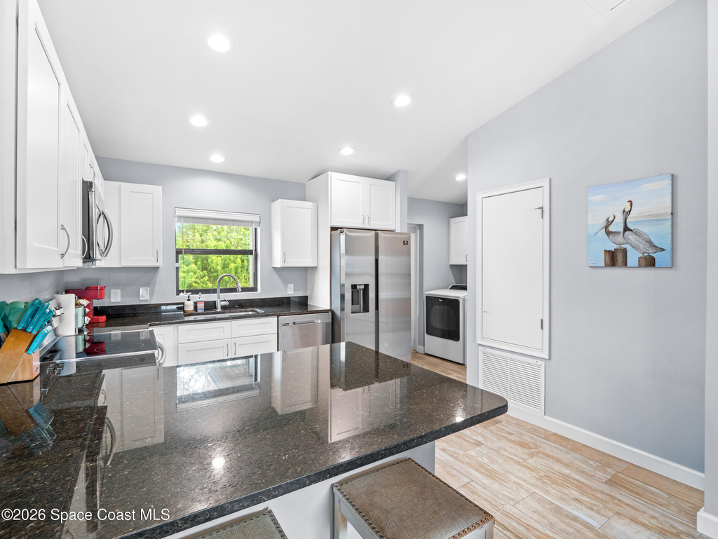 1677 Lizette Street Se - Photo 20