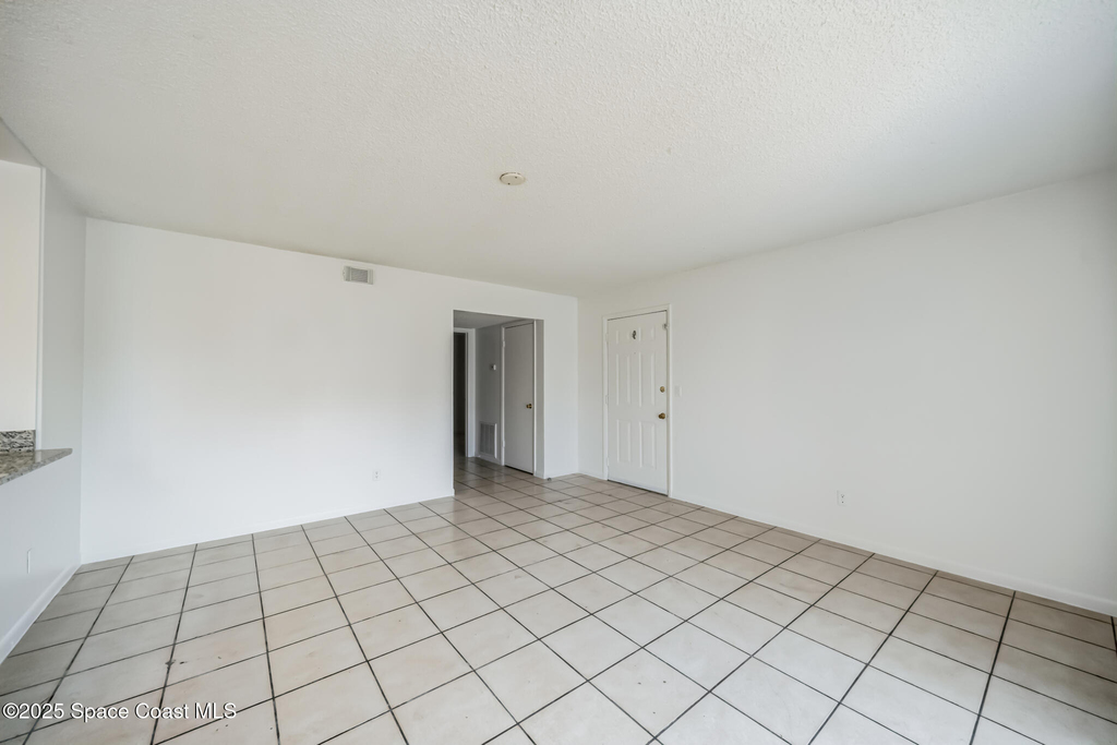 441 Mercury Avenue Se - Photo 11
