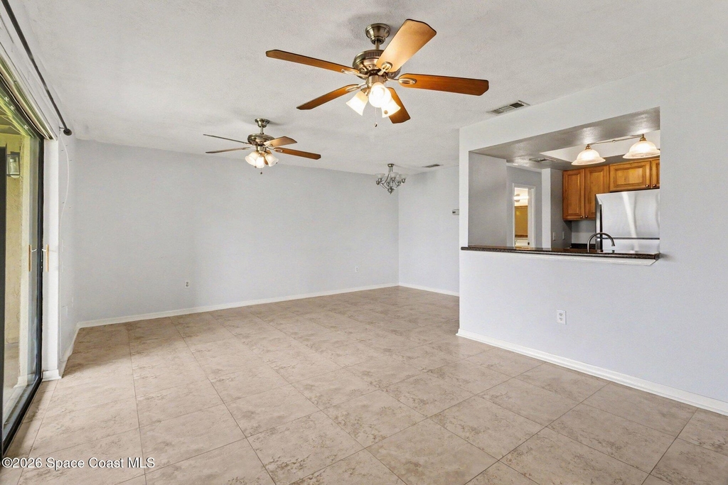 1066 Ellen Court - Photo 5