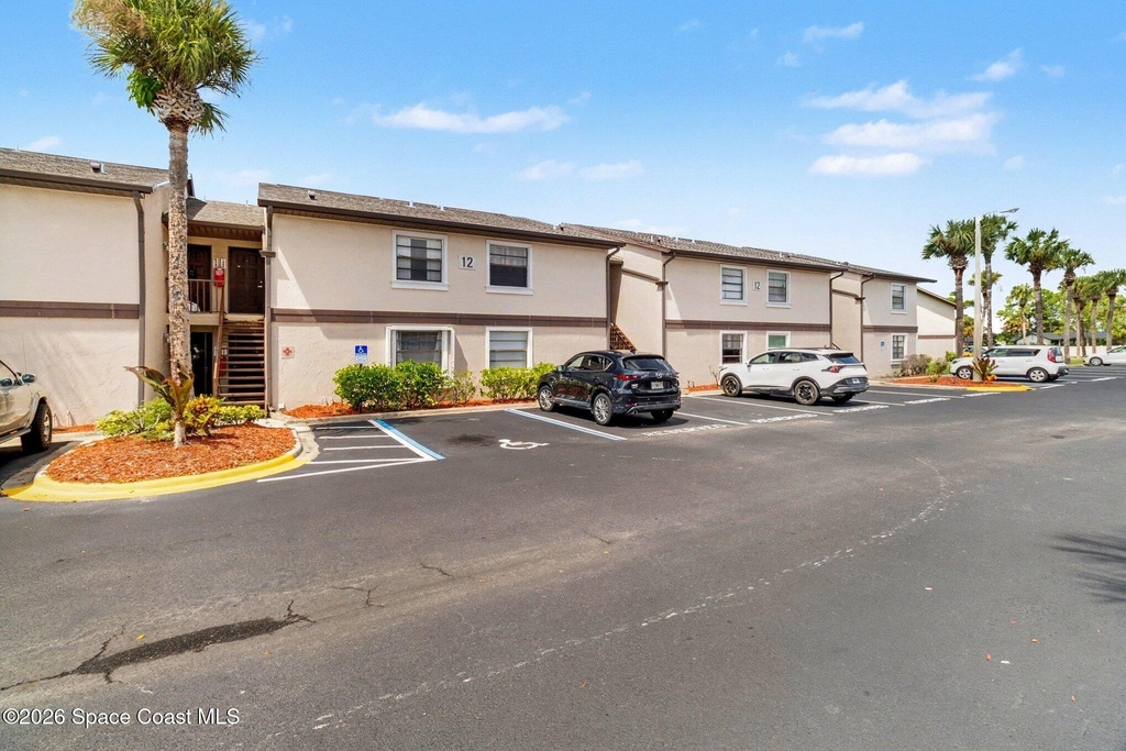 1066 Ellen Court - Photo 17