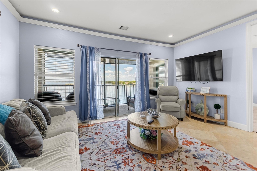 7039 Kingston Cove Lane - Photo 19