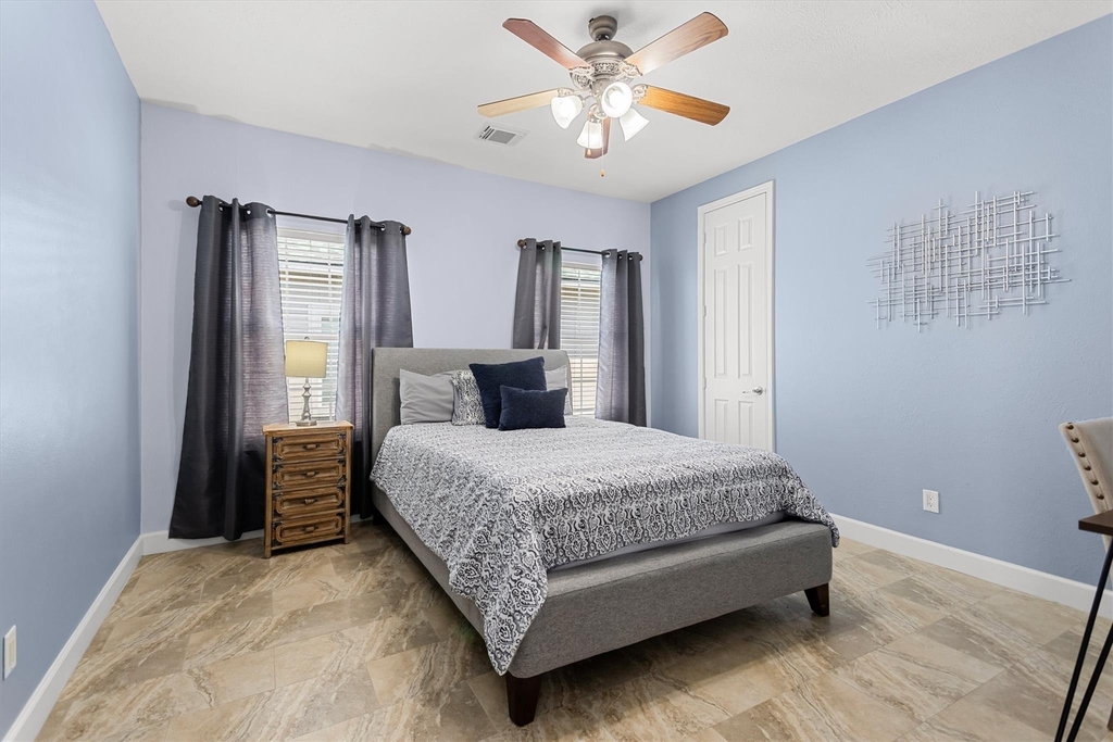 7039 Kingston Cove Lane - Photo 20