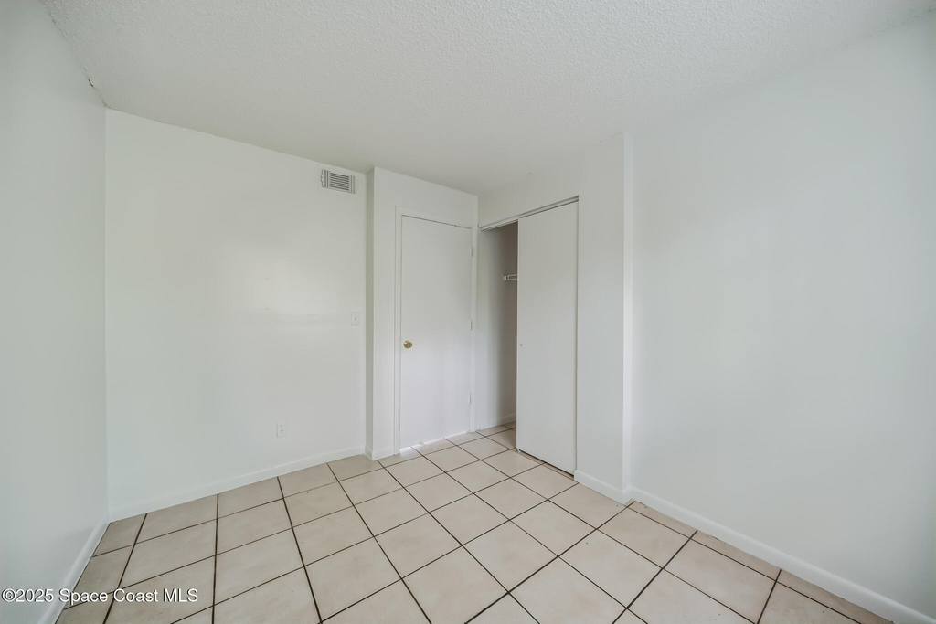451 Mercury Avenue Se - Photo 12