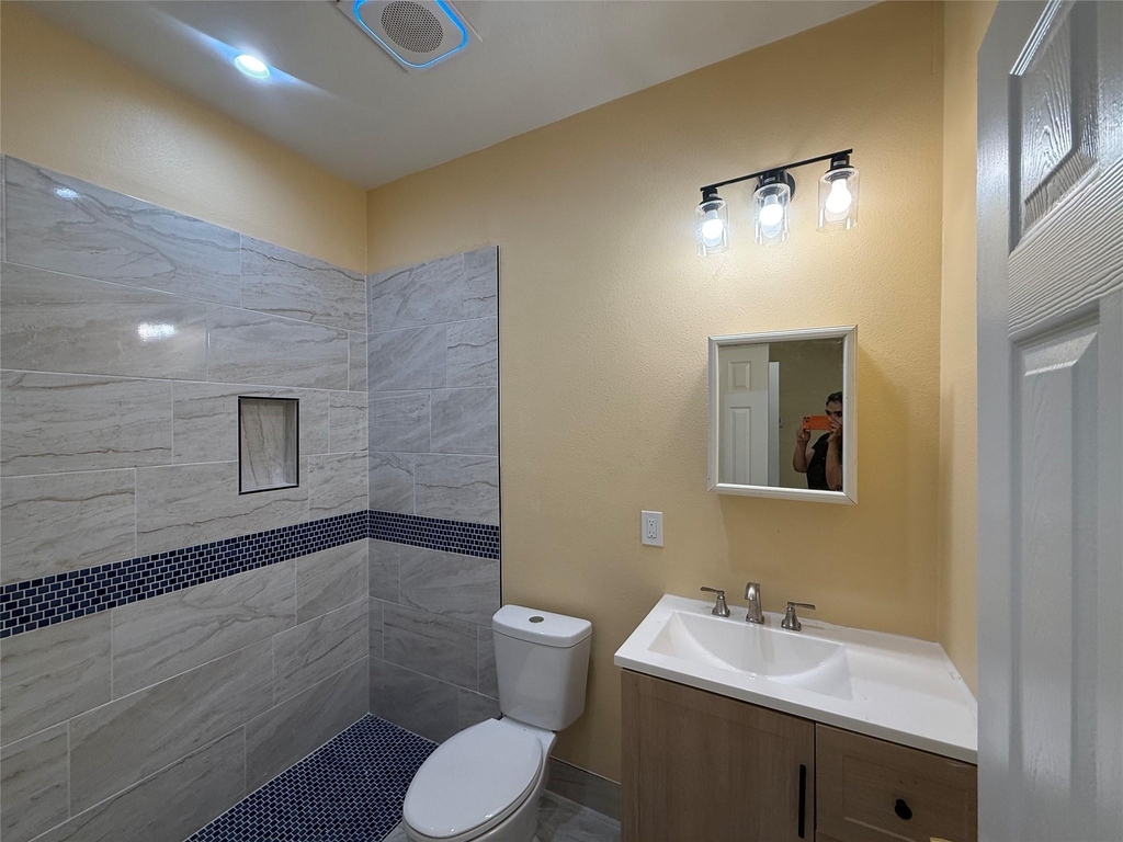 903 Harris Avenue - Photo 5
