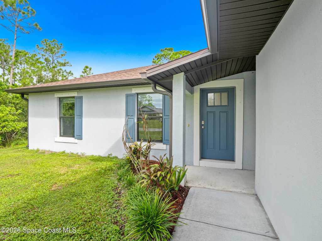 1677 Lizette Street Se - Photo 0