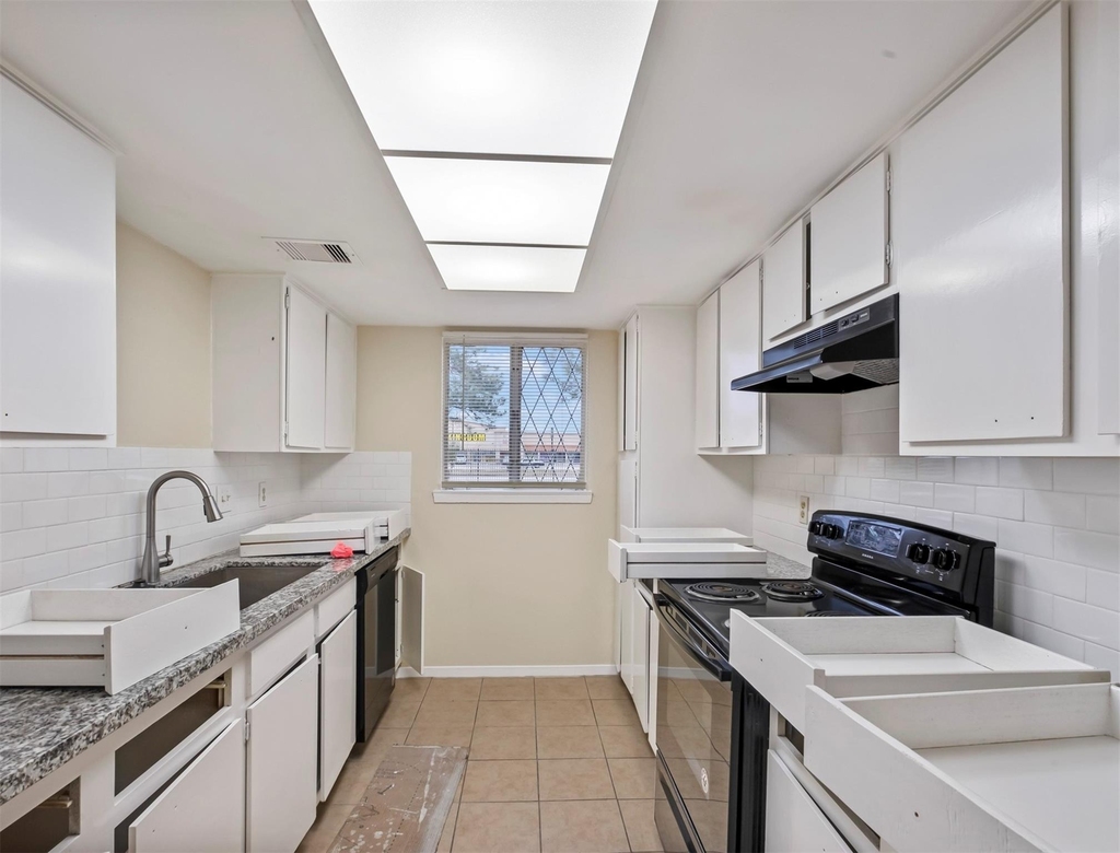 11315 Beechnut Street - Photo 1