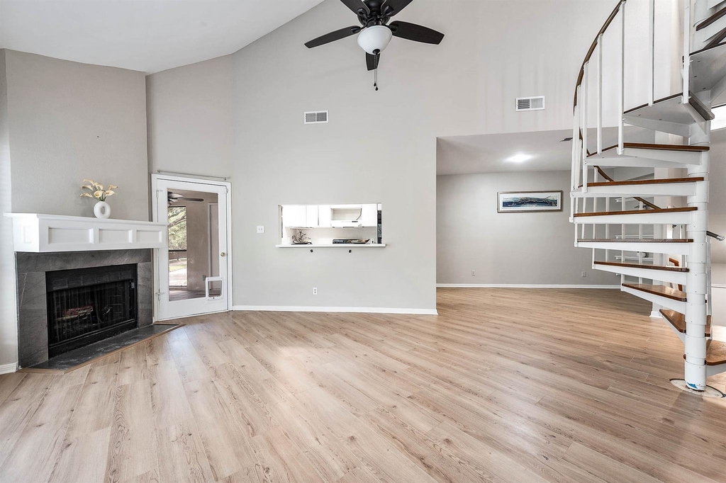 4144 Greystone Way - Photo 7