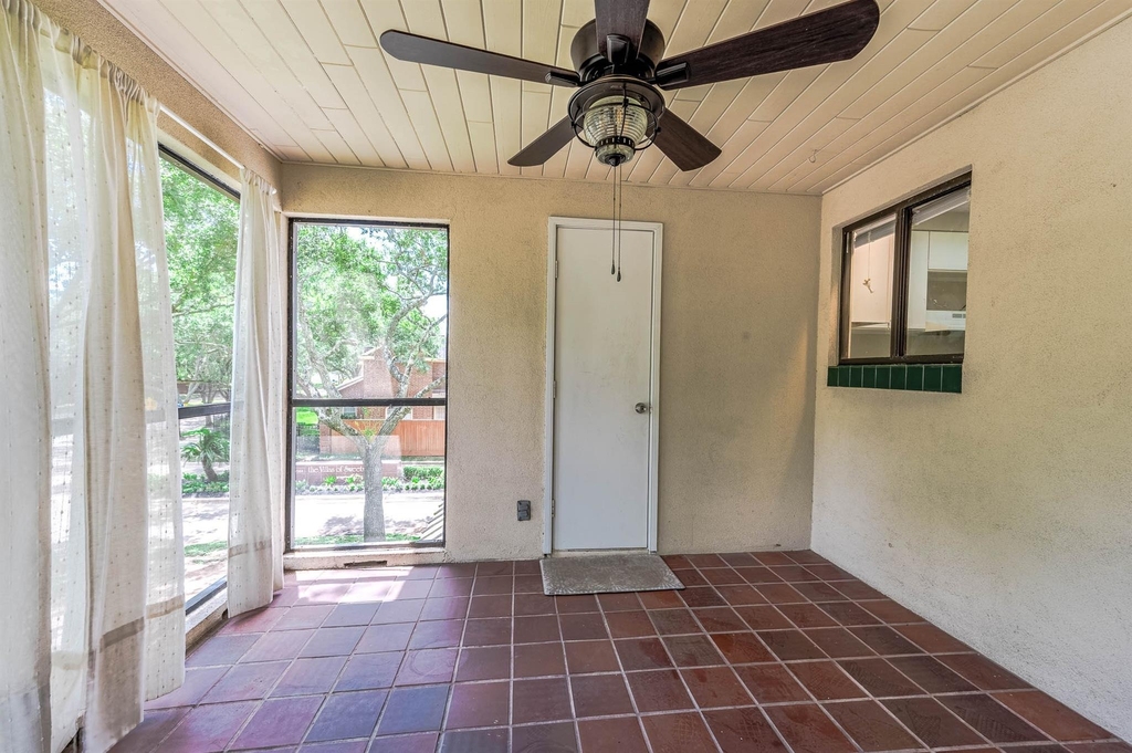 4144 Greystone Way - Photo 18