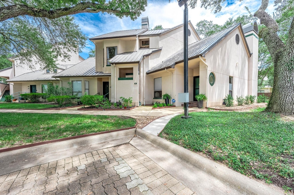 4144 Greystone Way - Photo 1