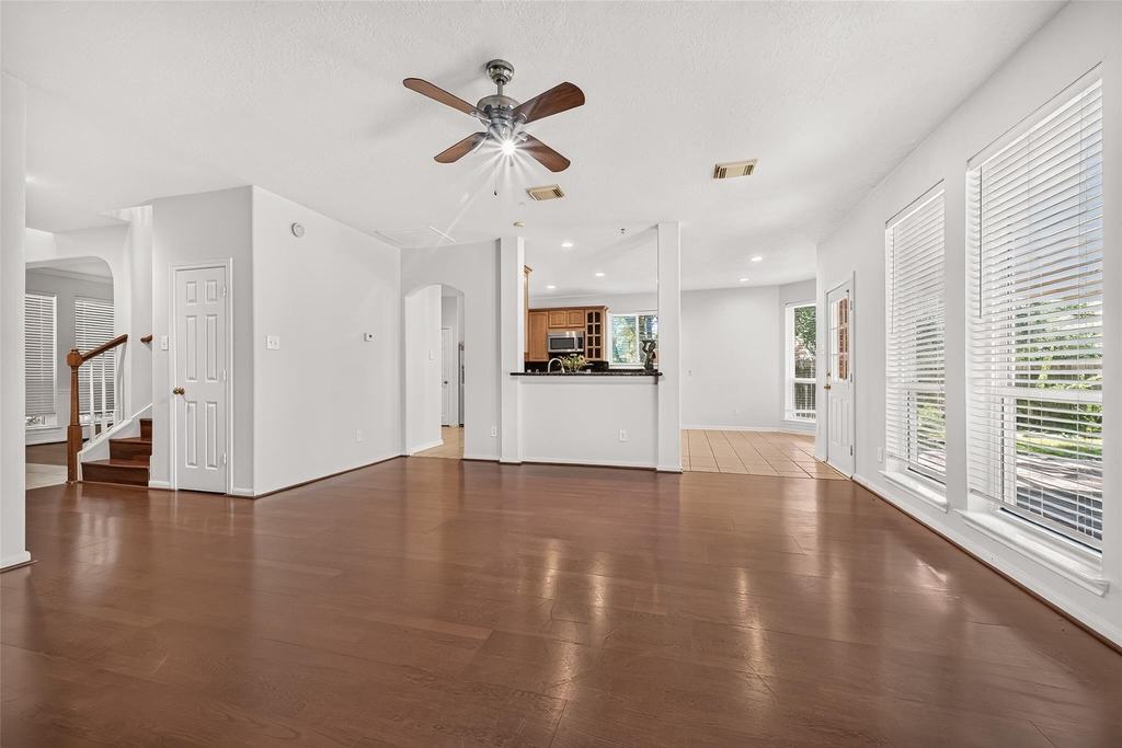 12110 Laurel Court - Photo 14